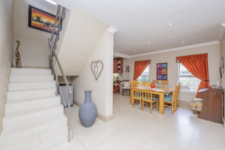 3 Bedroom Property for Sale in Protea Heights Western Cape